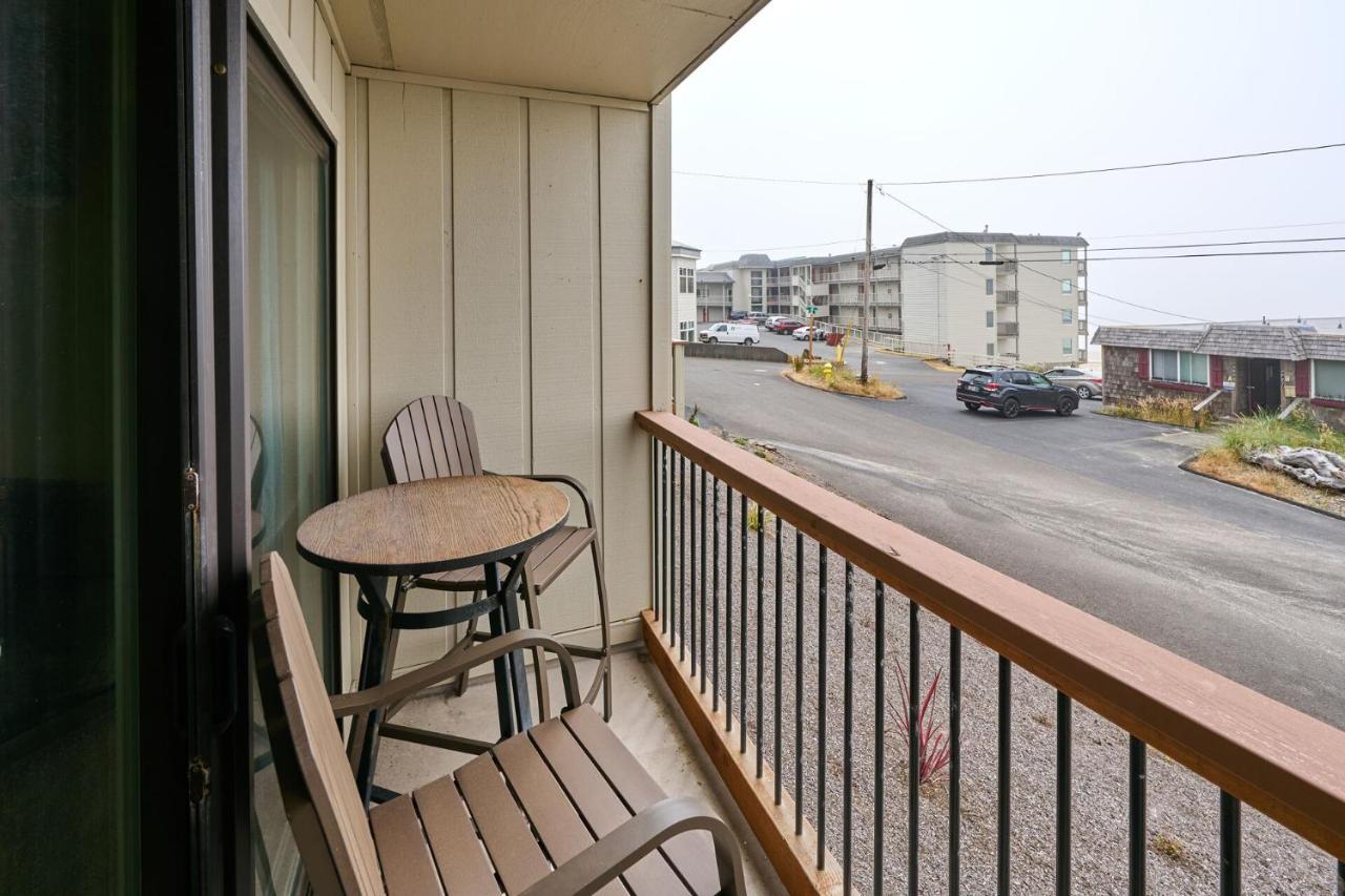 Surftides Plaza Rentals Lincoln City Exterior foto