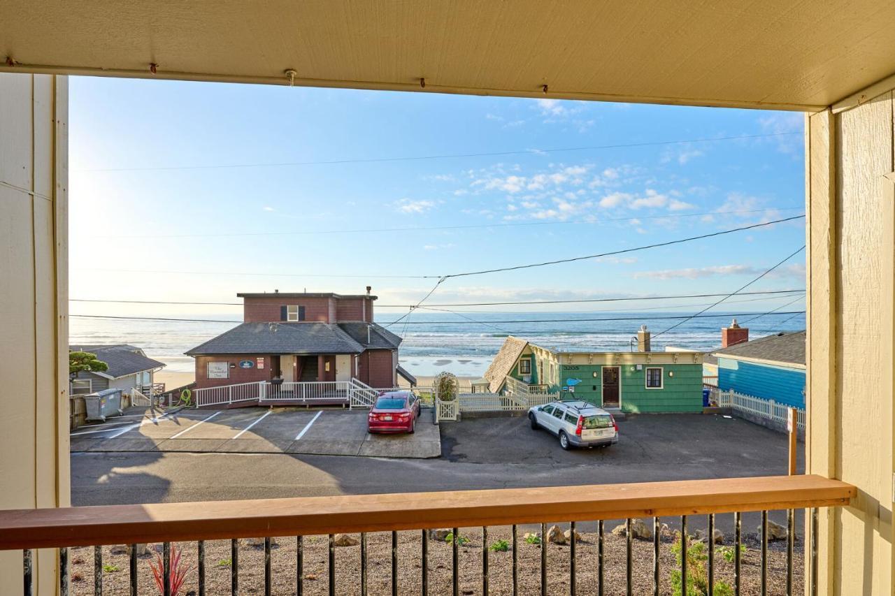 Surftides Plaza Rentals Lincoln City Exterior foto